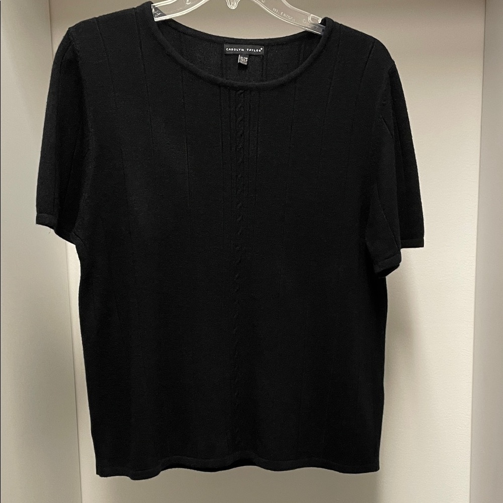 Carolyn Taylor Soft Black Short Sleeve Sweater With Cable Knit Details Size XL